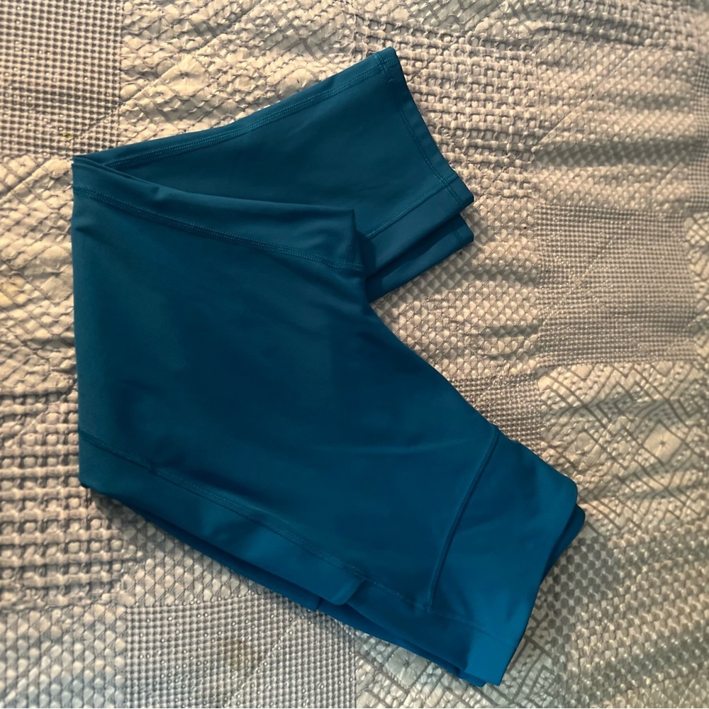 tek gear Teal Ultrastretch Capris - XL